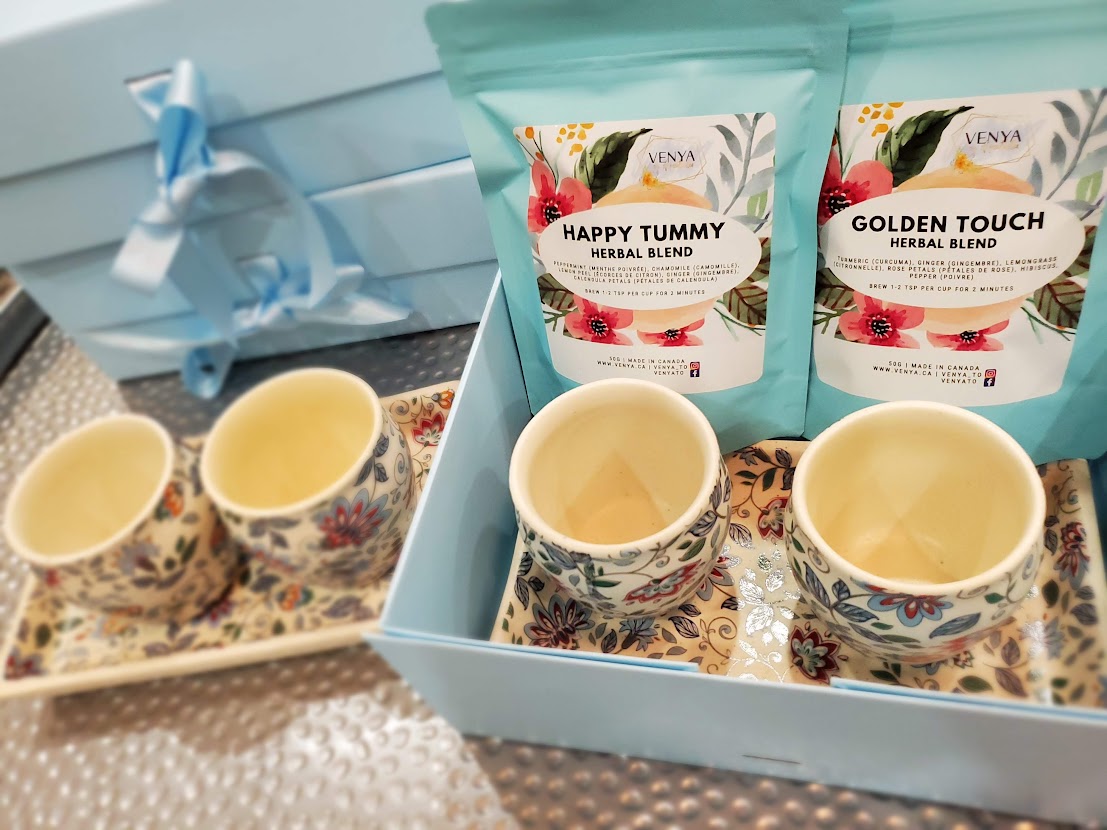 Tea Cups with Tray with Herbal Teas Gift Set